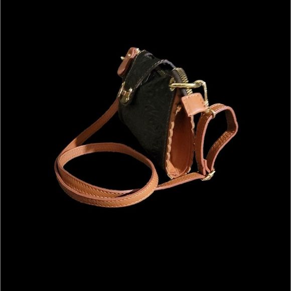 REAL LEATHER Made in Italy Embossed Design Crossbody HandBag - Picture 6 of 12